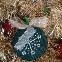 pallina di natale punto croce 