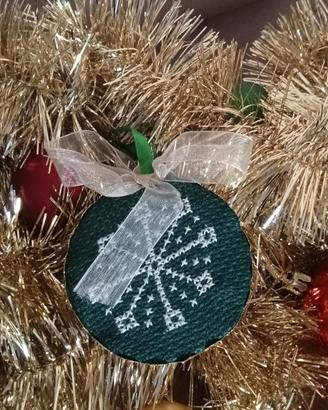 pallina di natale punto croce 