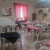 Tavoli e sedie 