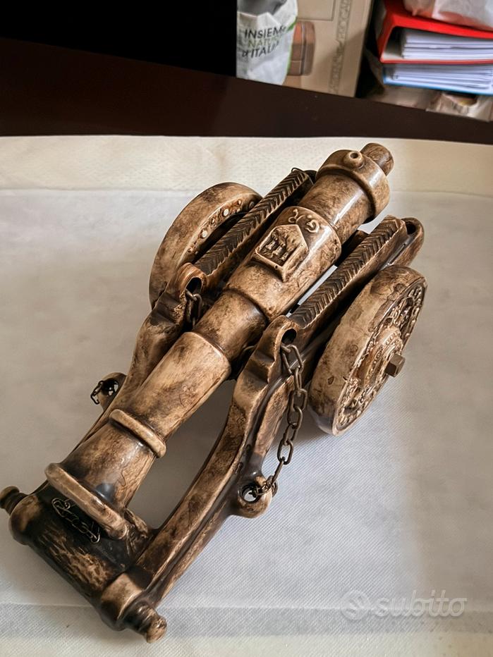 Fedele riproduzione di cannone d'epoca in fusione di ghisa