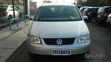 Volkswagen Touran 2.0 16V TDI Highline