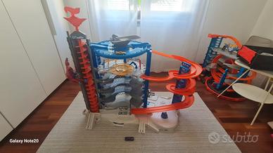 Pista Hot wheels gas monkey garage