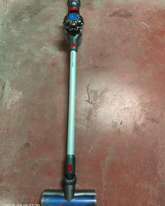 Dyson v7