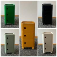 Impilabile quadrato con ruote colorato