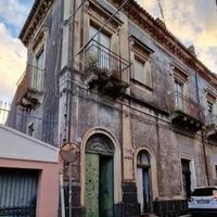 Palazzo antico a Riposto