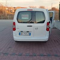 8400 Opel Combo 2021 