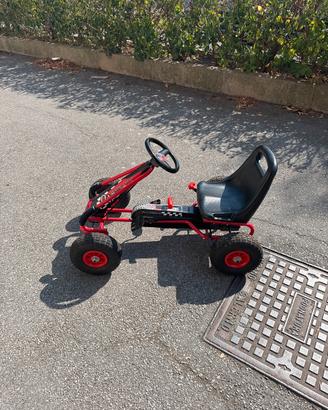 Go-kart a pedali