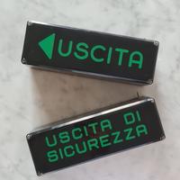 Vecchia insegna cinematografica luminosa