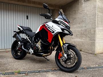 Ducati Multistrada V4 RS pari al nuovo con borse