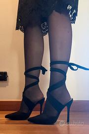 Scarpe con tacco e lacci alla schiava