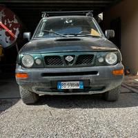 Nissan terrano