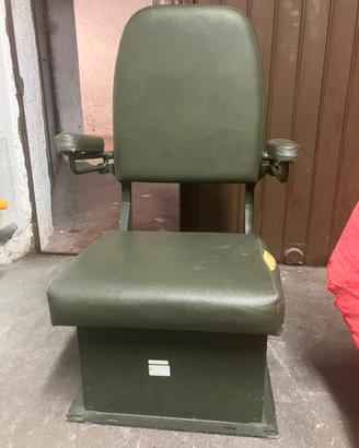 Seduta mezzo militare tedesco