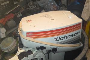 motore fuoribordo Johnson 9.9 