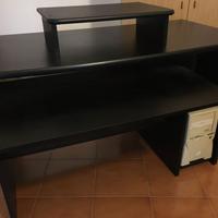 Scrivania porta computer