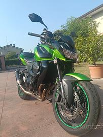 Kawasaki Z750R 2012