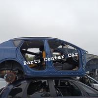 Scocca per taglio lamiera e ricambi Hyundai Bayon