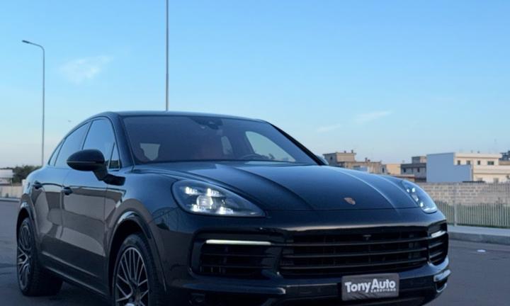 Porsche Cayenne Coupé 3.0 V6 E-Hybrid TETTO,INTERN