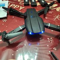 Drone con videocamera e 5 batterie