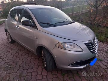 Lancia ypsilon 1.3 mjet 95 cv