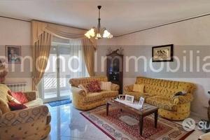 Appartamento con garage a Mascali