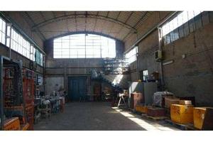 Immobile di 400 m² con 1 locale a Porcari