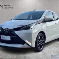 Toyota Aygo 1.0 x-play 5p