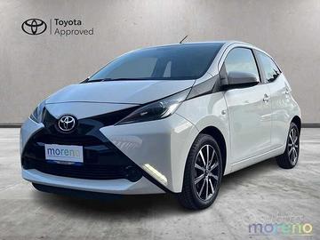 Toyota Aygo 1.0 x-play 5p