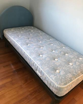 letto singolo usato pochissimo