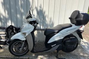 Yamaha xentender 125