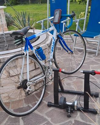 Bici da corsa ed attrezzatura