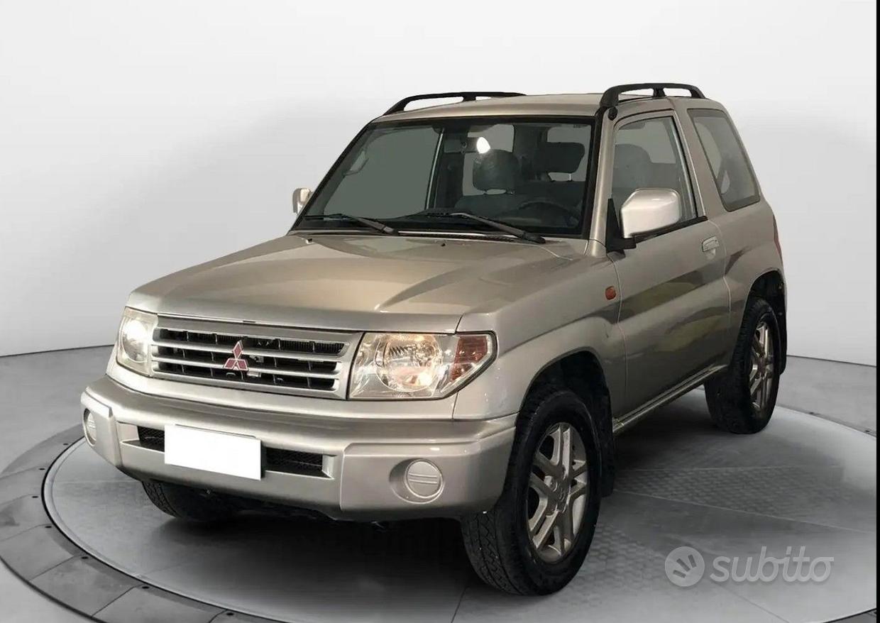 MITSUBISHI Pajero Pinin
