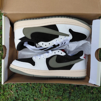 Travis Scott x  Air Jordan 1 Low Oliva Nero EU39