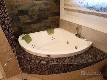 Vasca idromassaggio Jacuzzi Aquasoul Corner 155