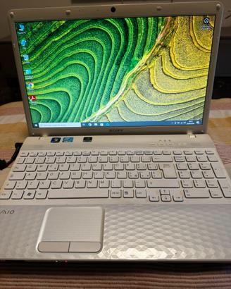 Notebook sony vaio i5 entra….