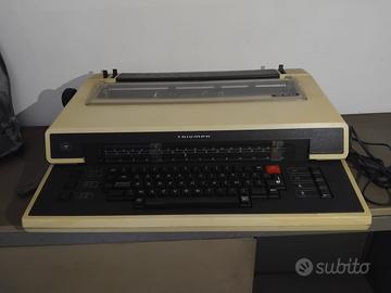 Macchina da scrivere elettronica Triumph