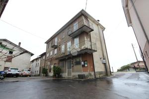 CASA SEMINDIPENDENTE A ALTISSIMO