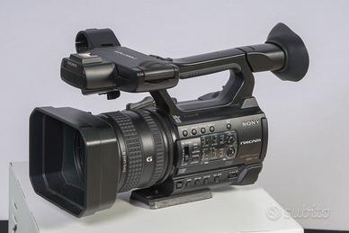 Sony HXR-NX100 videocamera professionale FullHD