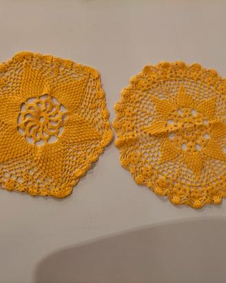 centrini rotondi fatti a mano
