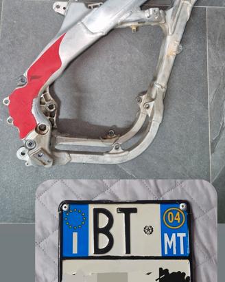 Telaio targato honda crf