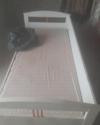 letto con 2 reti bianco