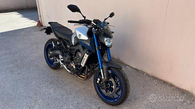 Yamaha MT 09 RaceBlu