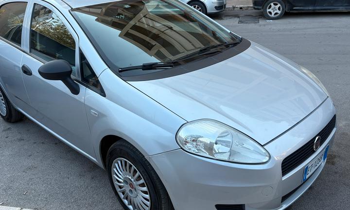 Fiat Grande Punto 1.2 benzina 5 porte.