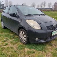 Ricambi Toyota Yaris 1.3 16v 5 Porte Anno 2007