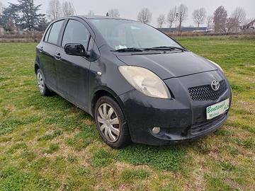 Ricambi Toyota Yaris 1.3 16v 5 Porte Anno 2007
