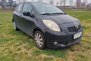 Ricambi Toyota Yaris 1.3 16v 5 Porte Anno 2007