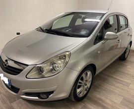 Opel Corsa 1.4 GPL Cosmo Full Optional