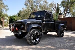 Land Rover Defender 110