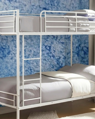 Letto a castello in acciaio + materassi nuovi