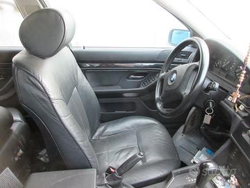 interno in pelle nera bmw serie 5 e39 stationwagon