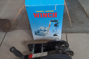 Verricello rimorchio barca